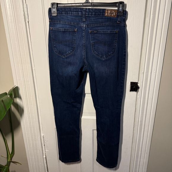 💓⚡️$10 DEALS 
Women’s Straight Leg Lee Jeans, size 8, denim - Picture 4 of 7